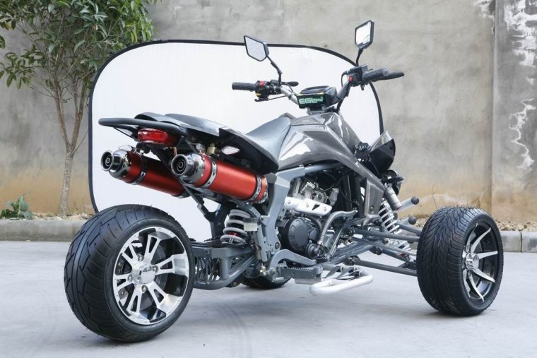 Обратный трайк с мотором 50сс