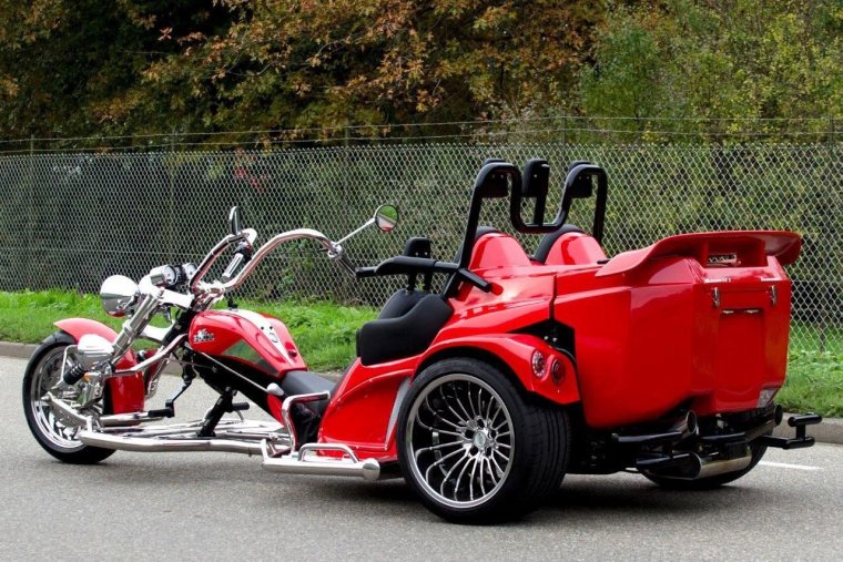 Трицикл Boom-Trikes Mustang Family