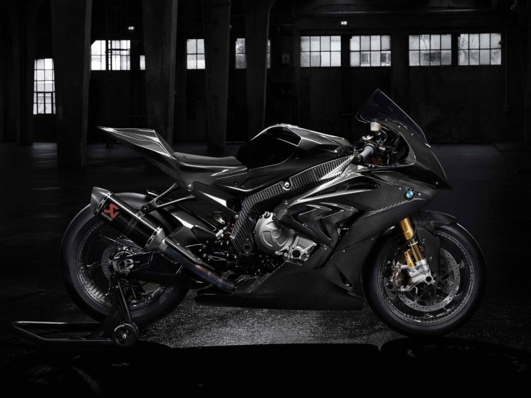 BMW hp4 Race