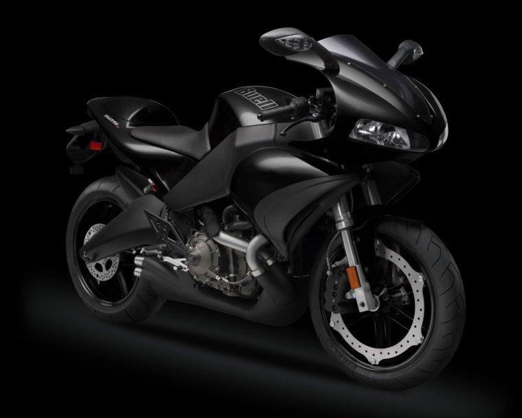 Красивый черный мотоцикл