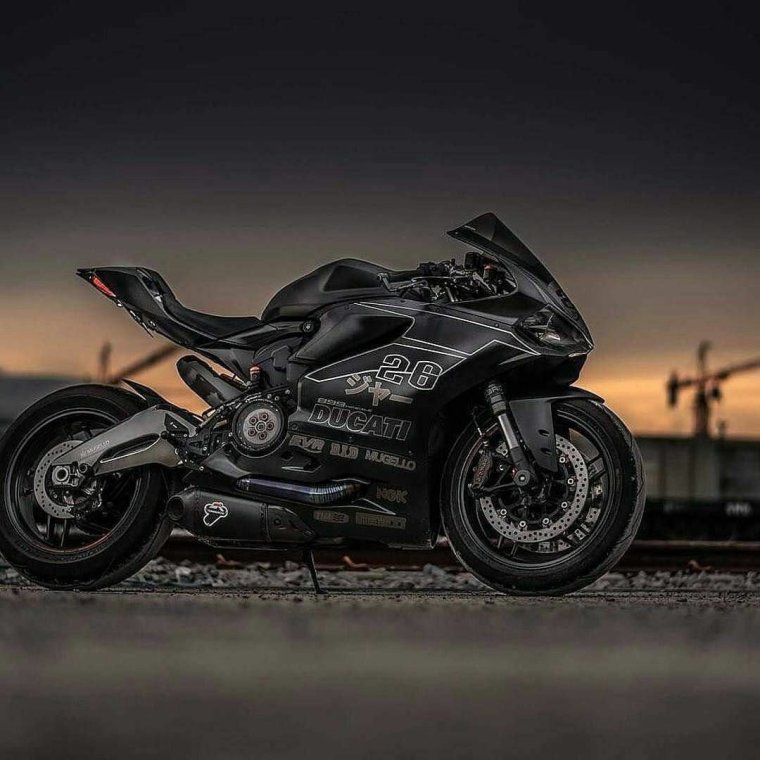 Крутые мотоциклы чёрные