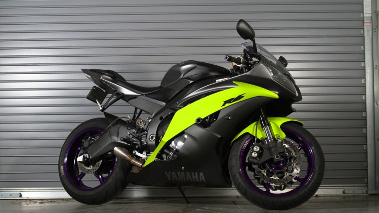 Ямаха r6 черный