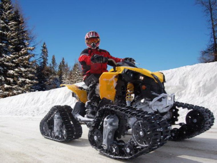 Арктический квадроцикл на гусеницах