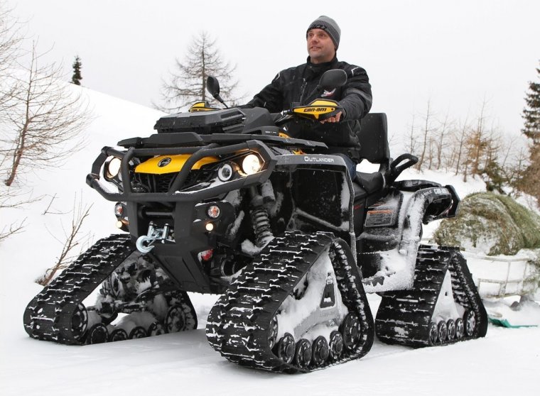 Квадроцикл Outlander 1000 гусеницы