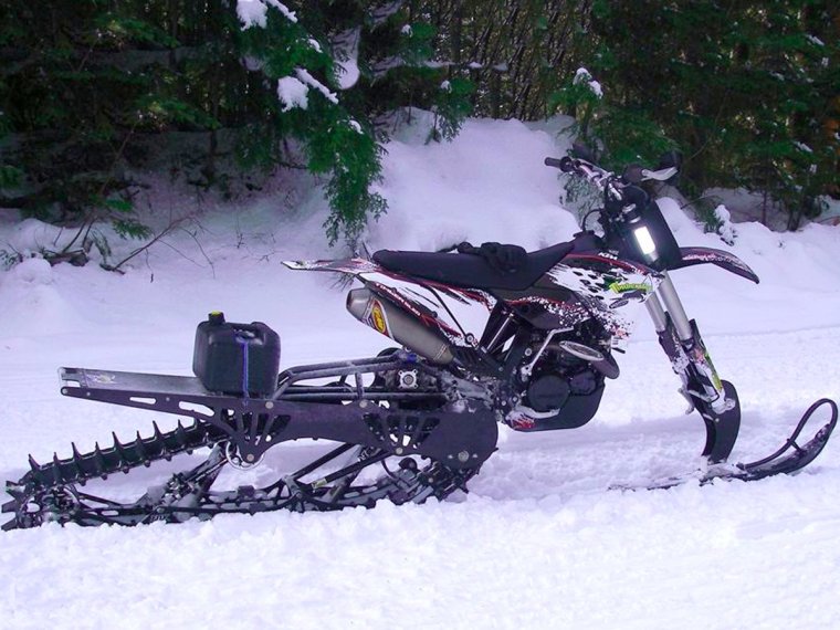 Зимний мотоцикл на гусеницах