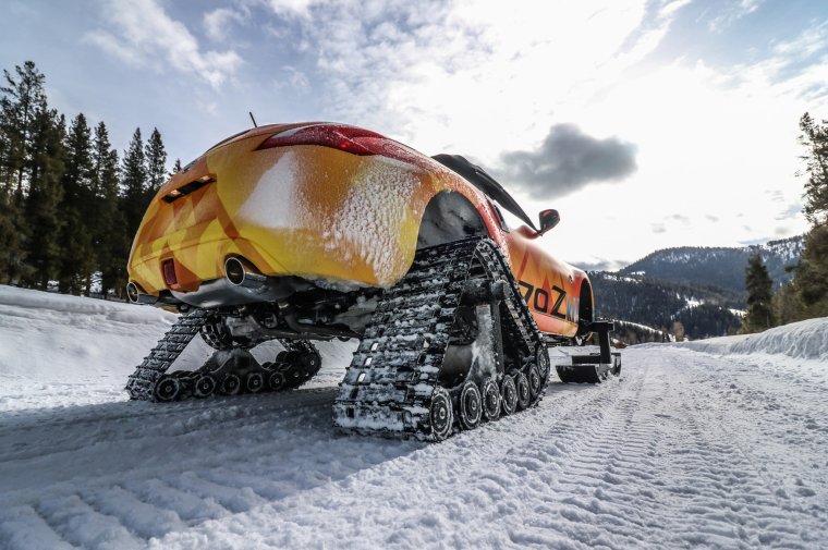 Гусеничный снегоход