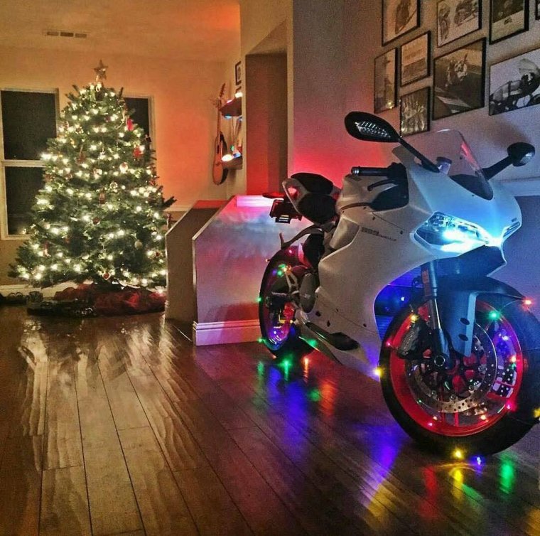 Гараж для мотоцикла