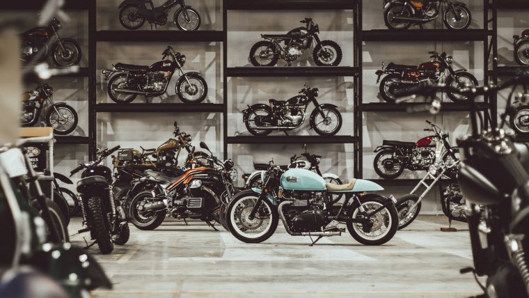 Мото в квартире