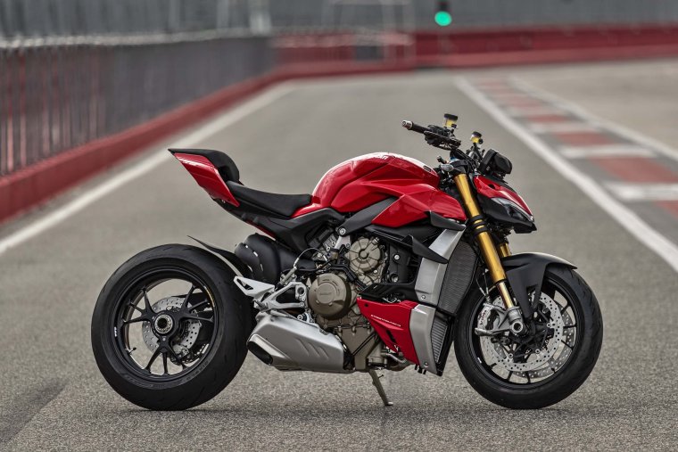 Ducati Streetfighter v4