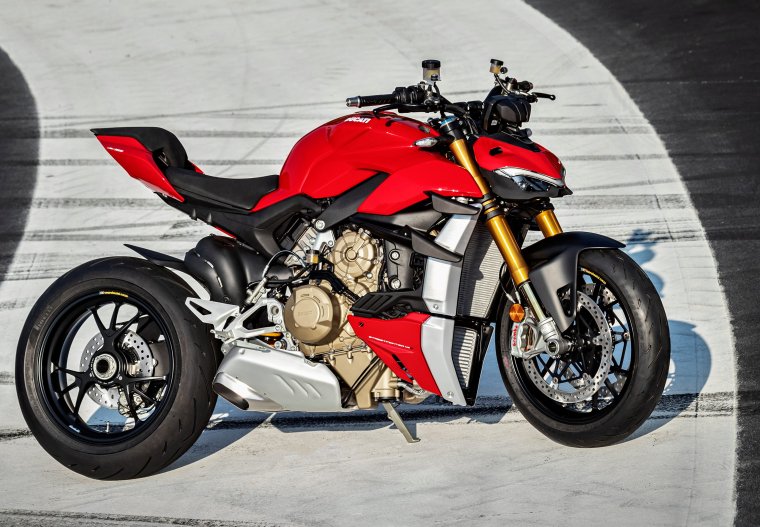 Ducati Streetfighter v4 s 2020