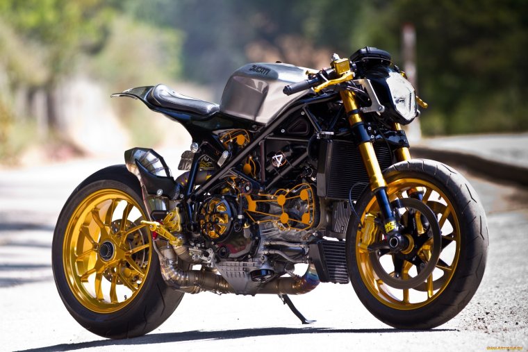 Kawasaki z1000 стрит Файтер