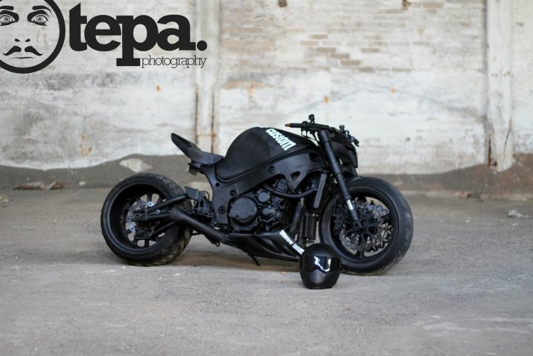 Ducati Streetfighter v4