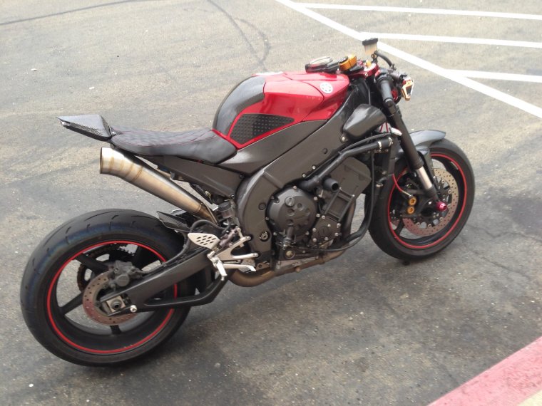 Ducati Streetfighter v4