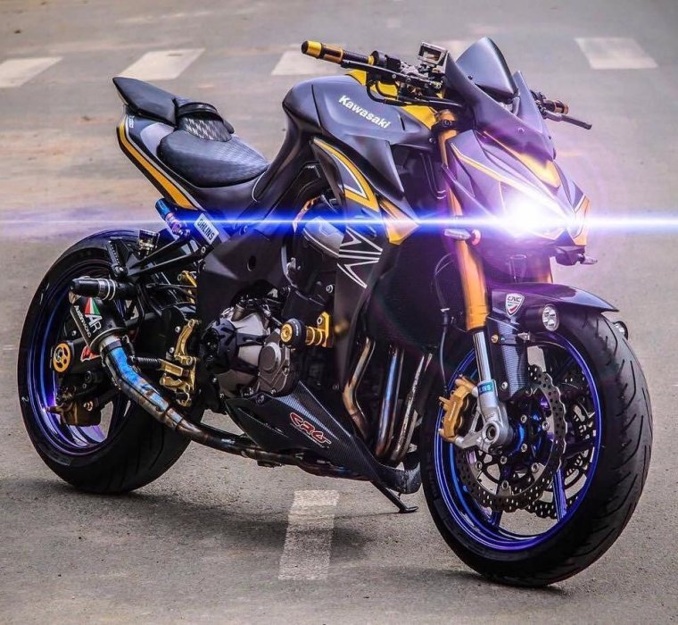 Ducati Streetfighter v4 2020