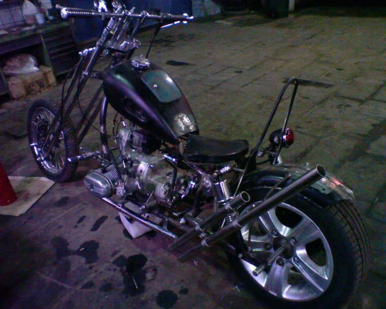 Мотоцикл Урал переделка под чоппер