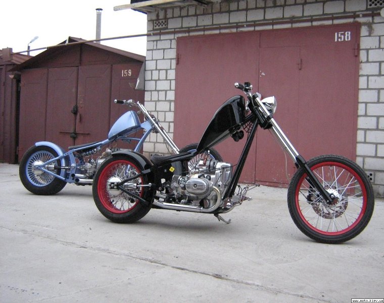 Красивый мотоцикл Урал