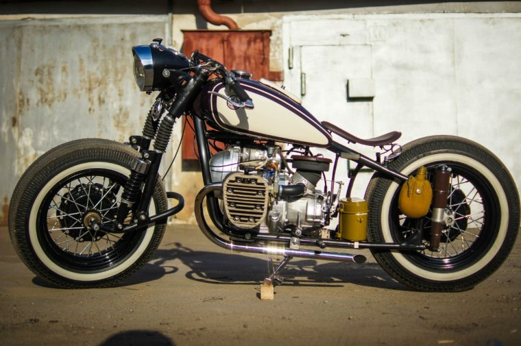 Боббер мотоцикл Харлей Дэвидсон