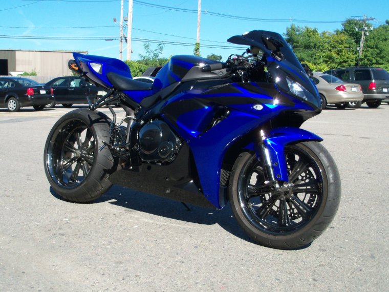 Honda cbr1000rr синий