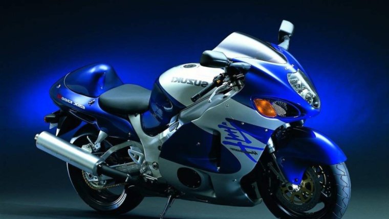 Сузуки джиксер 1300