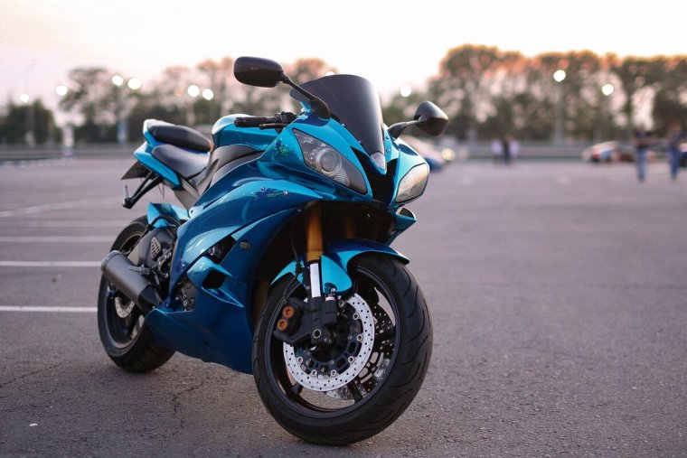 Yamaha r6 06 Blue