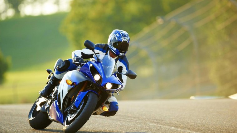 Yamaha YZF r1 2012