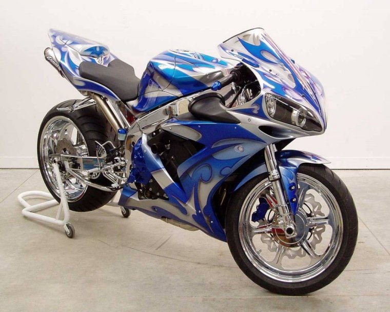 Yamaha r1 кастом