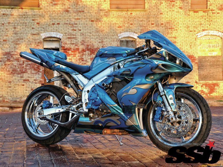Шлем Suzuki GSX-R