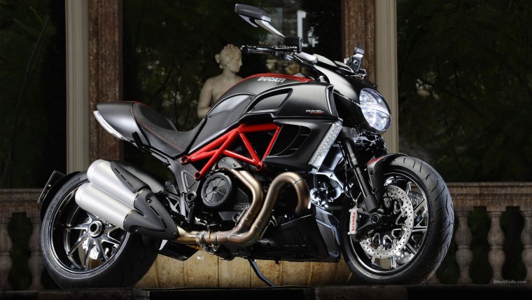 Ducati Diavel Carbon 2018