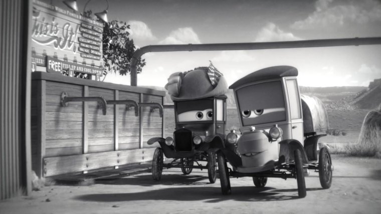 Тачки молния Маккуин байки Мэтра