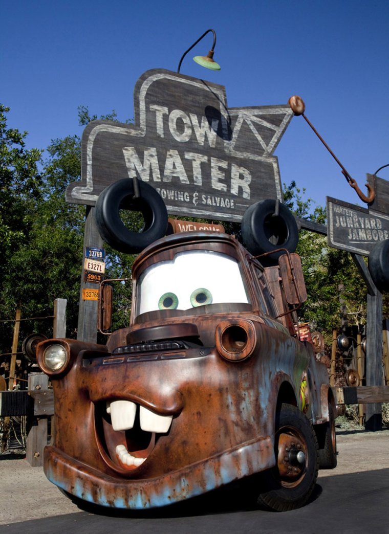 Tow Mater машина