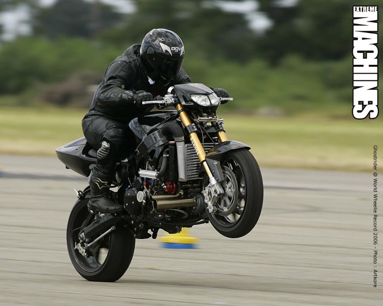 Мотоциклист на заднем