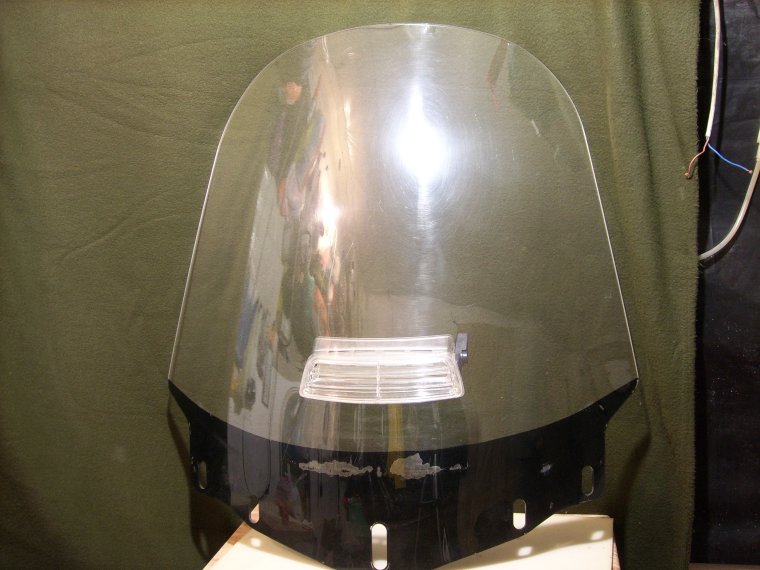 Ветровое стекло Урал из поликарбоната