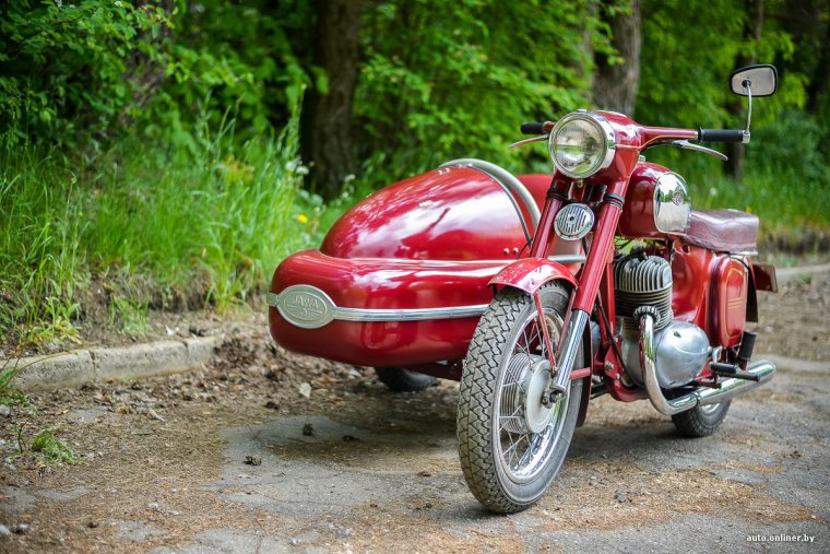 Мотоцикл Ява старушка