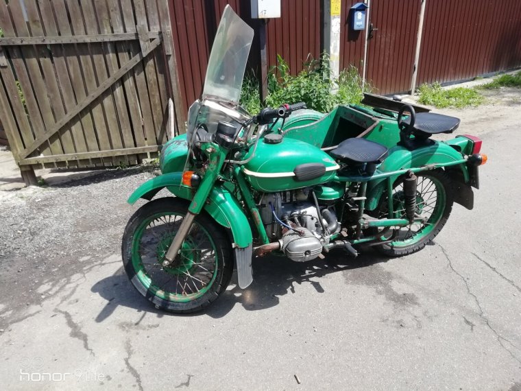 Мотоцикл Урал ИМЗ-8.103 зелёный