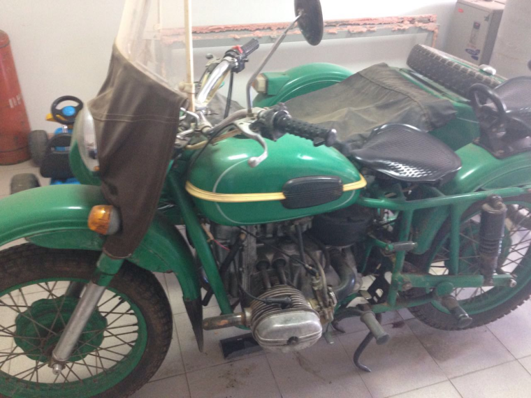 Мотоцикл Урал зеленый