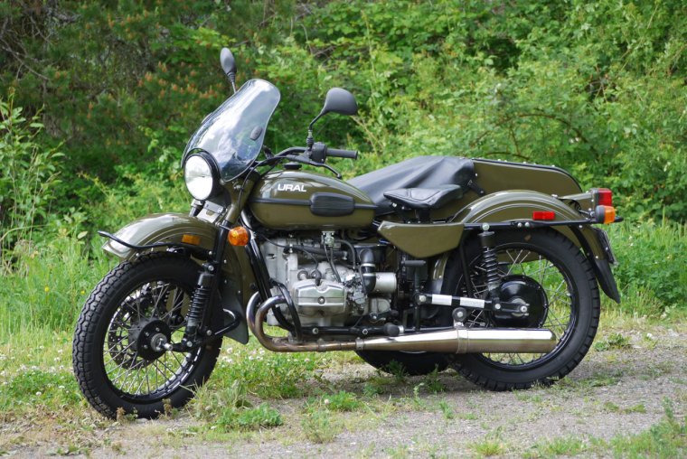 Мотоцикл Урал 2000