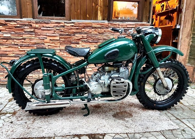 Мотоцикл Урал 1952