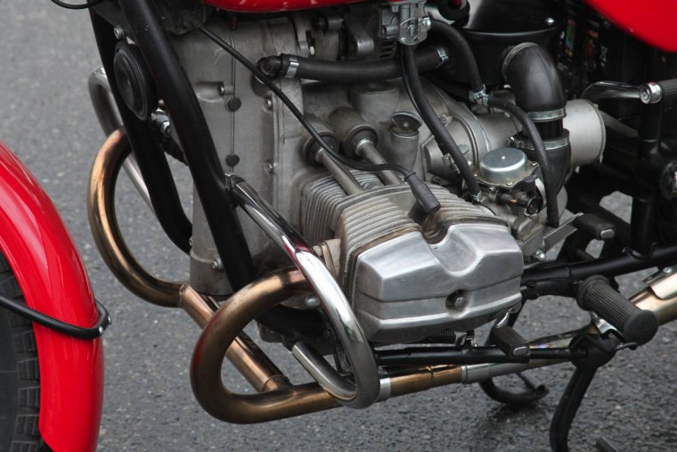 Двигатель Урал Соло