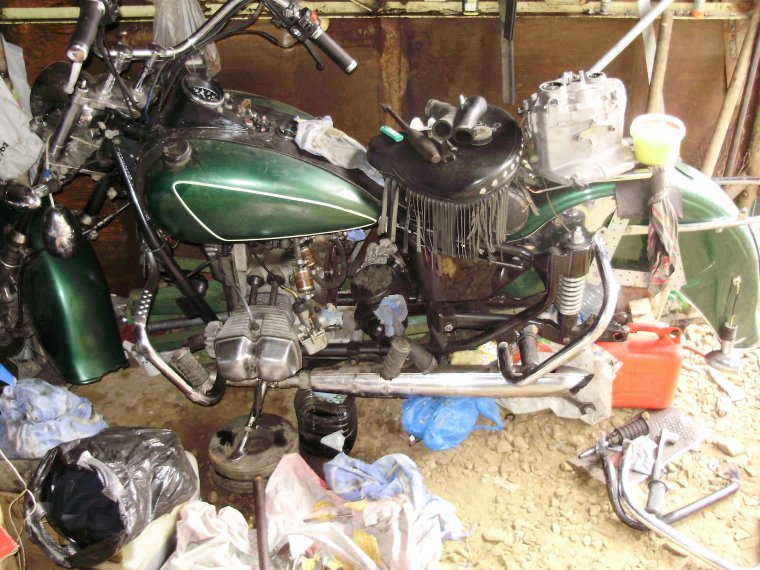 Honda Magna 750 дуги