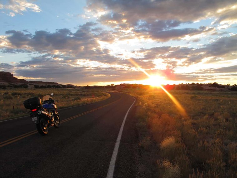 Мотоцикл море