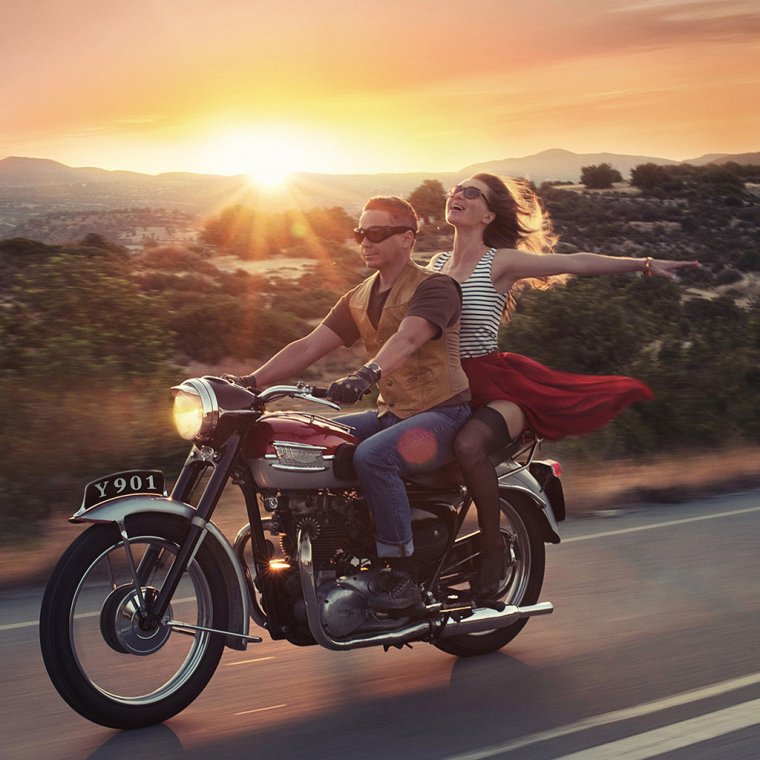 Мотоциклист на природе