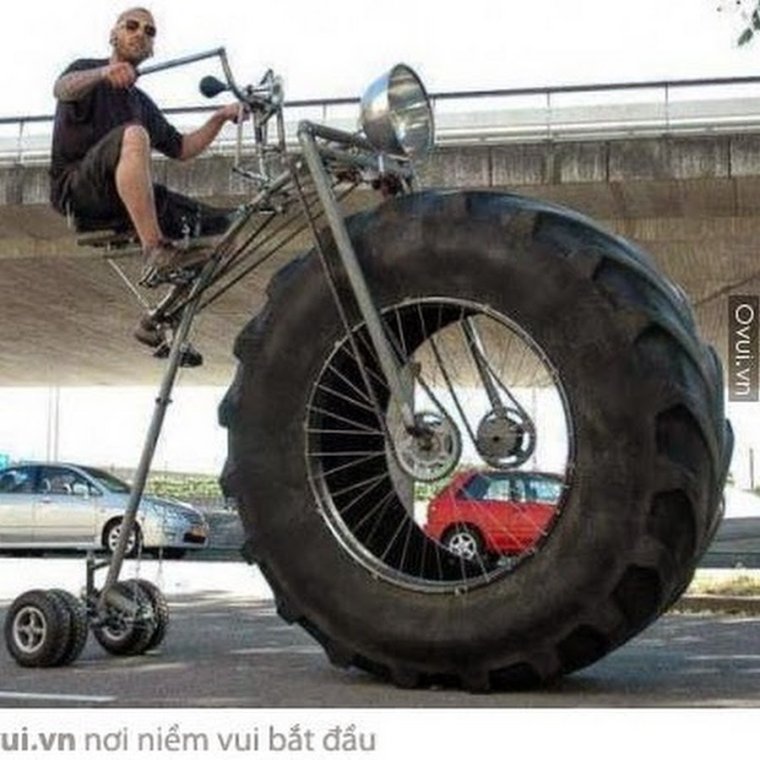 Мотороллер на больших колесах