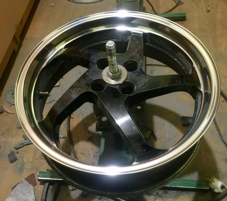 Полировка дисков мотоцикла