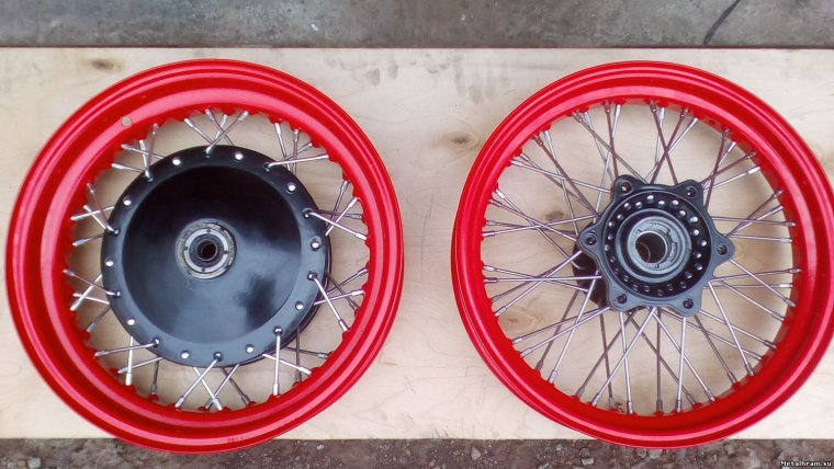 Переспицовка колеса мотоцикла Днепр