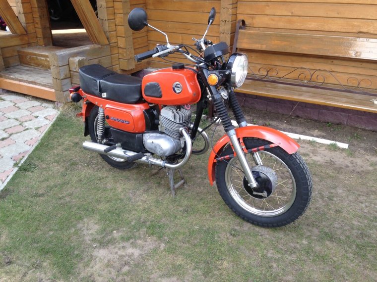 Мотоцикл Восход 3м желтый