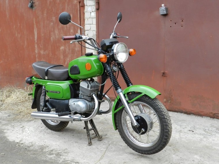 Мотоцикл Восход 3м красный