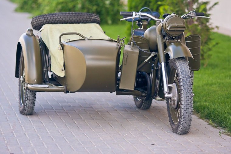 Мотоцикл МТ 12 С ведущей коляской