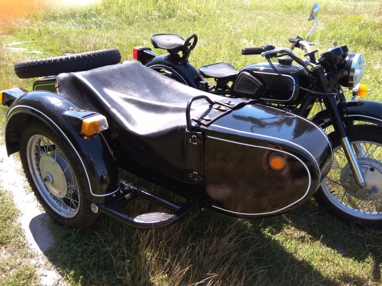 Мотоцикл Днепр 16