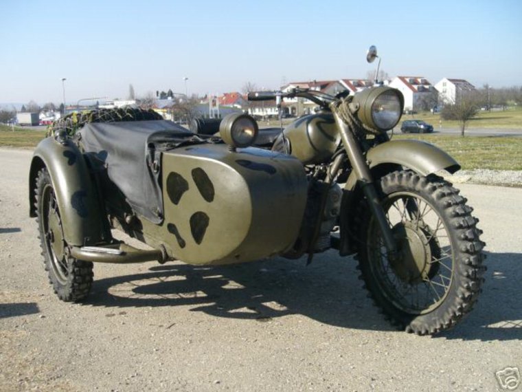 Мотоцикл Урал цвет хаки 303