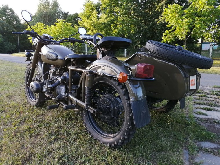 Мотоцикл Урал ИМЗ-8.103 зелёный